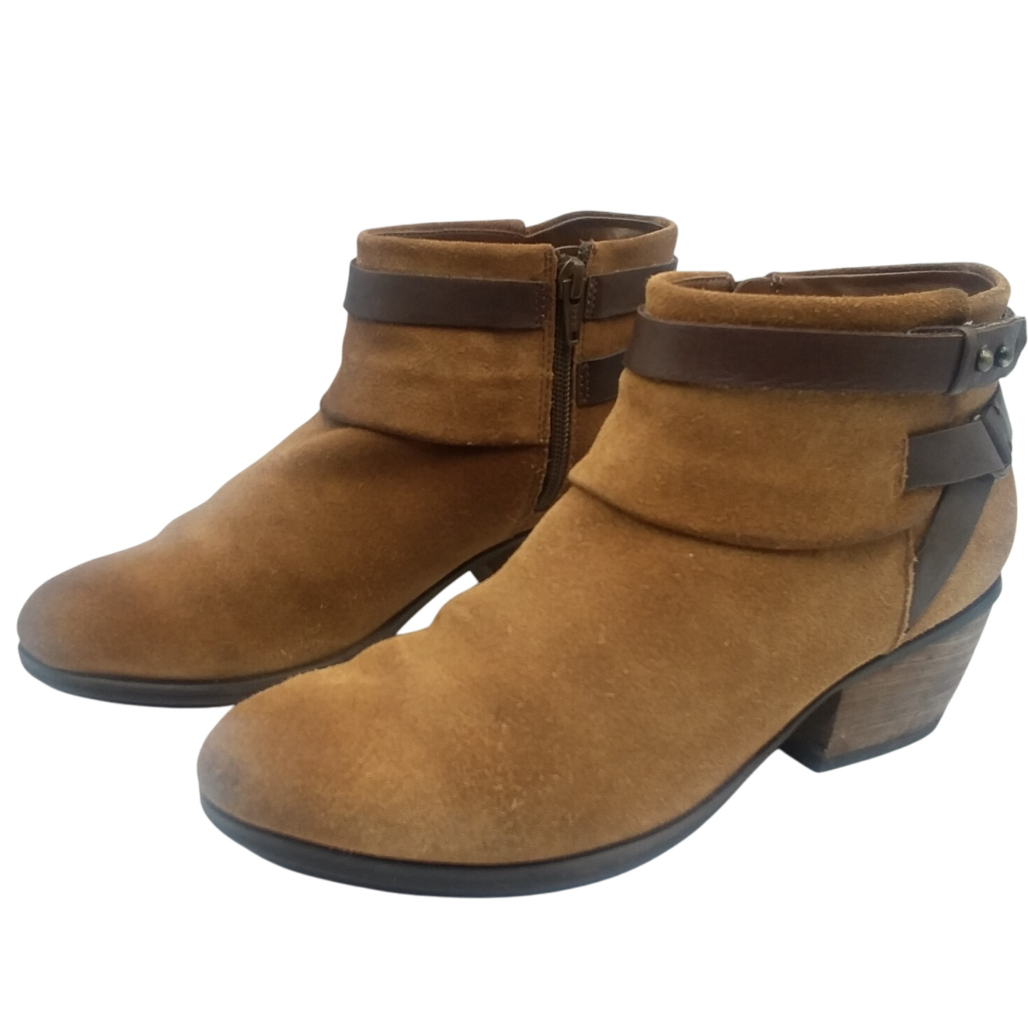 Clarks Ankle Boots Suede Leather Strap Accent Heel Booties Size 7.5